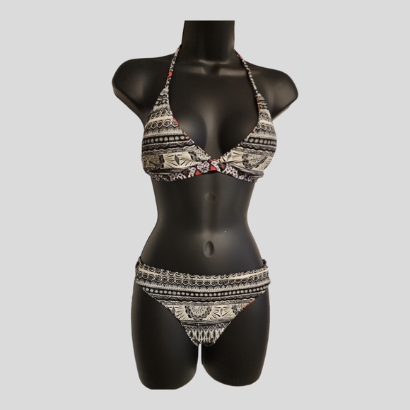 Roxy Reversible Bikini 👙 - Picture 6 of 7